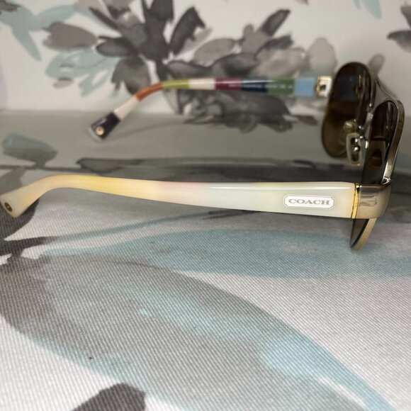 Coach Sunglasses with original case - Picture 4 of 9